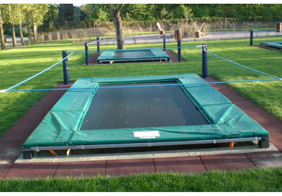 Trampolin | PE nedgravet grøn| Firkantet trampolin |